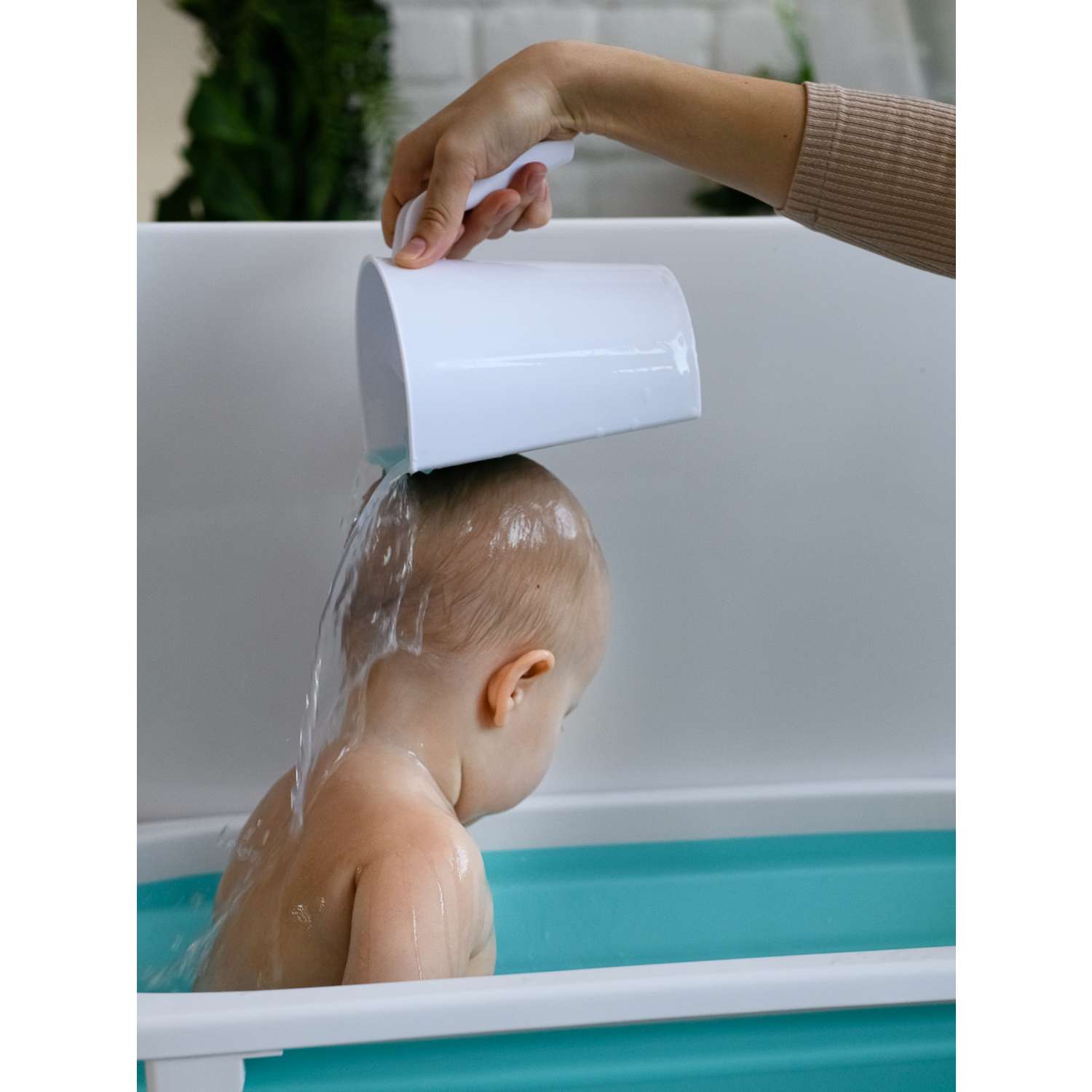 Ковш детский Miyoumi для купания и мытья головы - Mint - фото 13