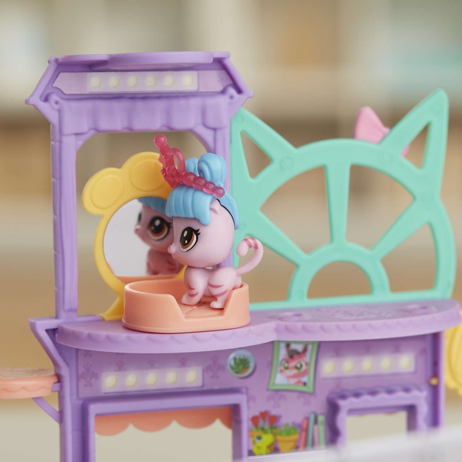 Набор Littlest Pet Shop Новый дисплей для петов - фото 6