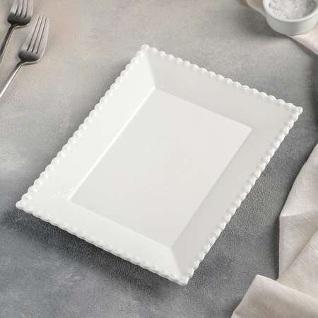 Тарелка MAGISTRO фарфоровая обеденная Magistro «Лакомка» 25×20 см цвет белый