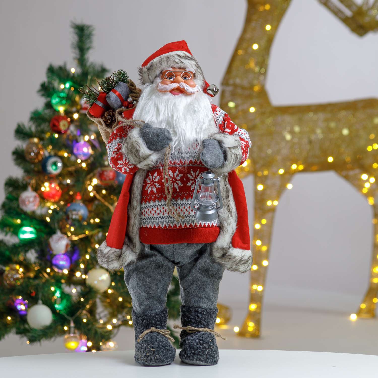 Фигура декоративная BABY STYLE Дед Мороз красный костюм снежинка с фонариком в руке 60 см - фото 1
