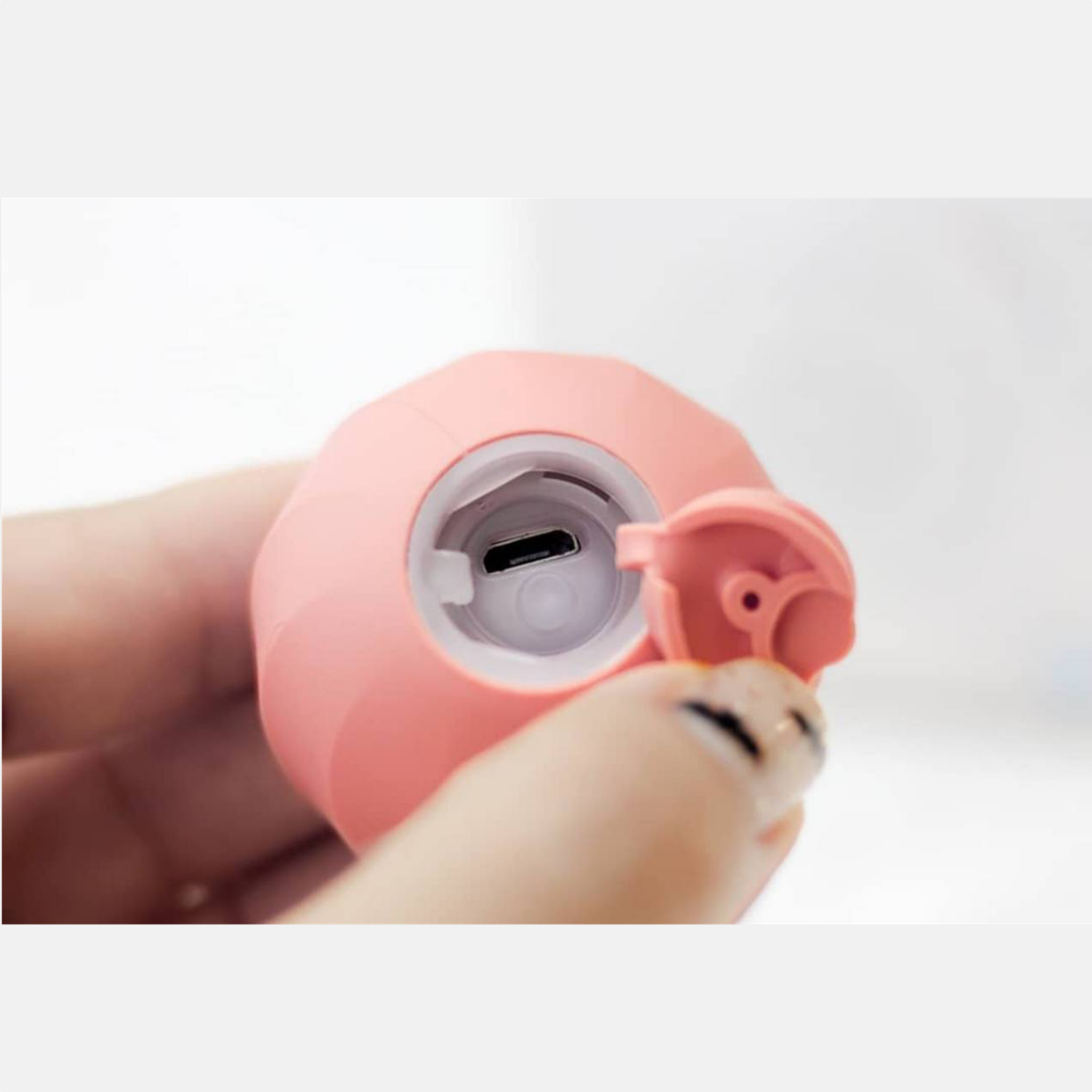 Интерактивная игрушка Cheerble мячик для кошек Ice Cream Ball Pink - фото 3