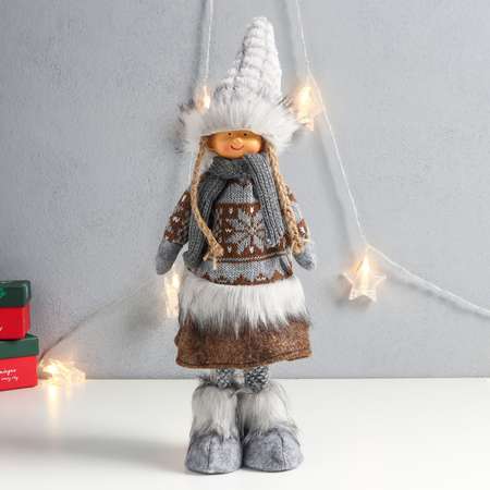 Кукла интерьерная Зимнее волшебство «Девочка в зимнем наряде со снежинками» 45х16х9 см