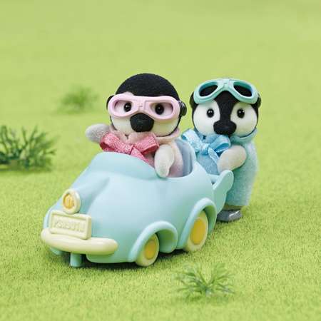 Игровой набор Sylvanian Families Пингвинята в машинке