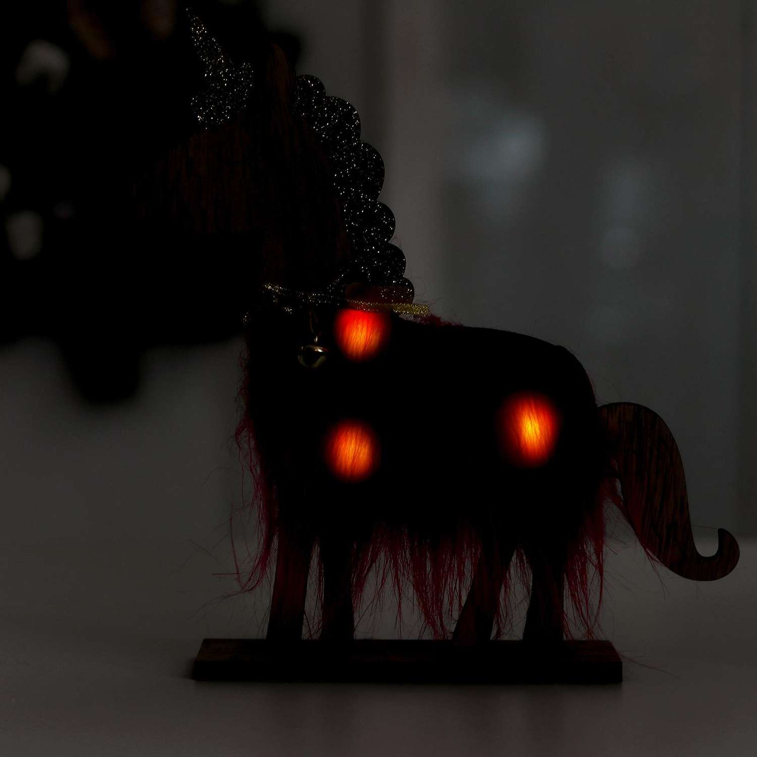 Новогодний декор Лесная мастерская с подсветкой «Единорог с колокольчиком» 21.5×5×23 см красный - фото 2