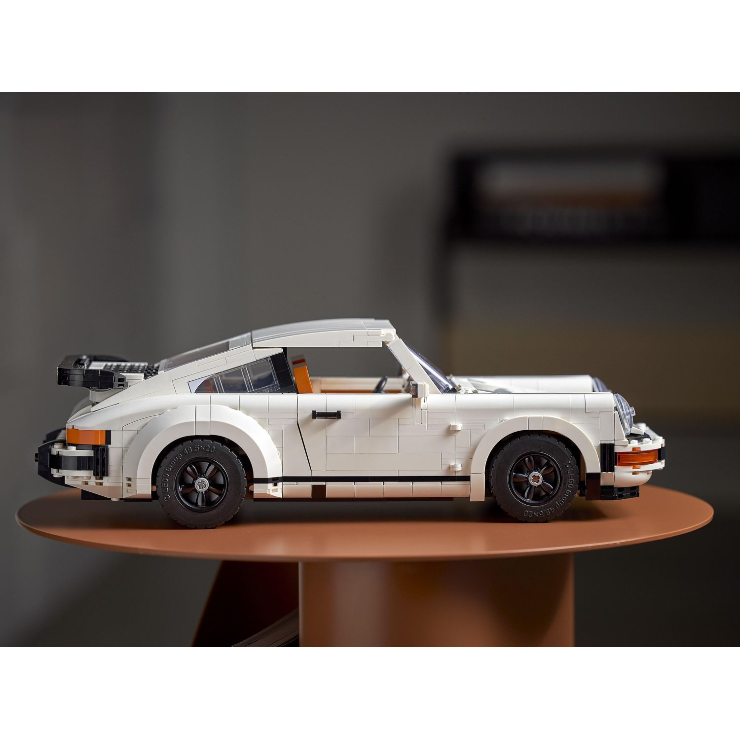 Конструктор LEGO Icons Porsche 911 10295 - фото 10