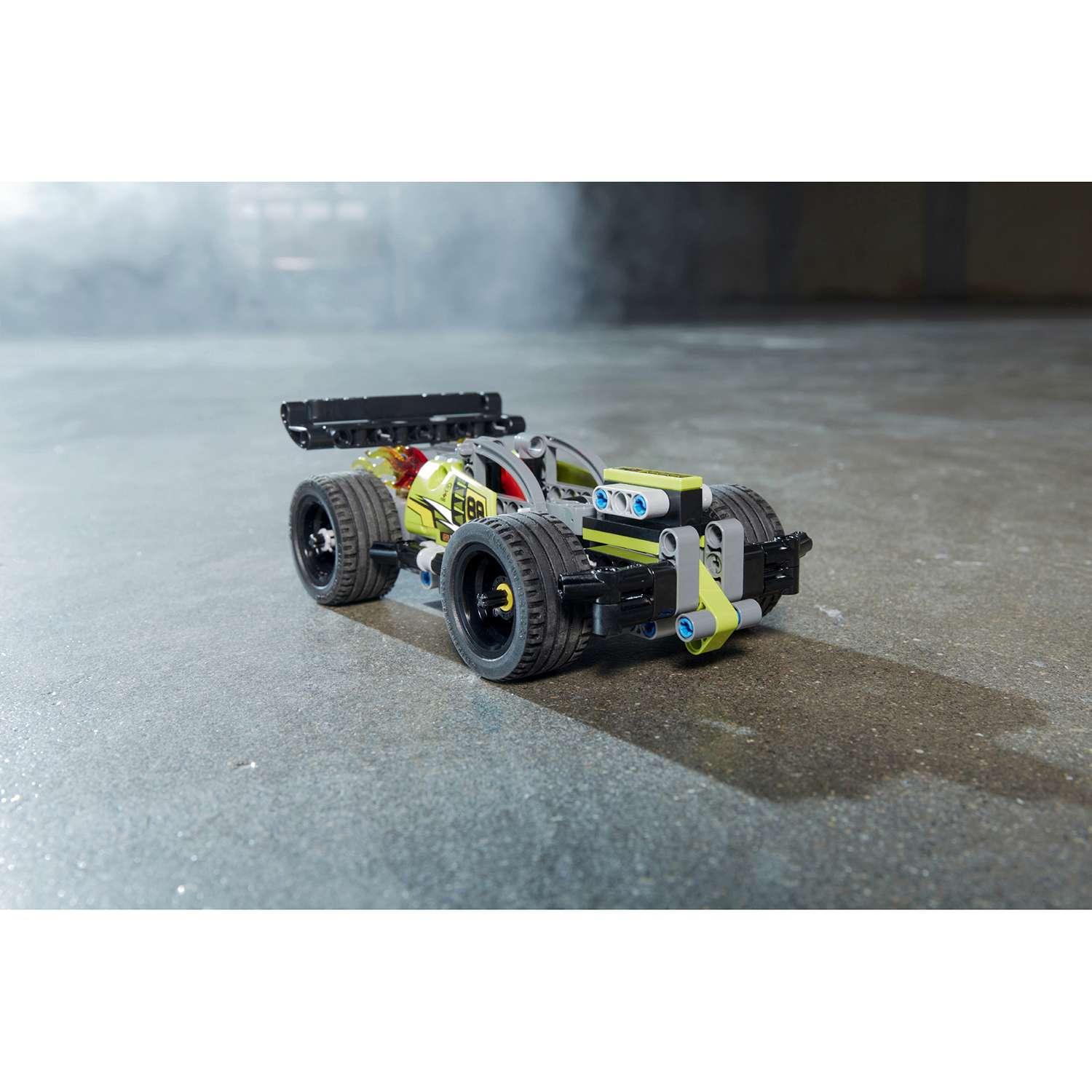 Конструктор LEGO Зеленый гоночный автомобиль Technic (42072) - фото 11