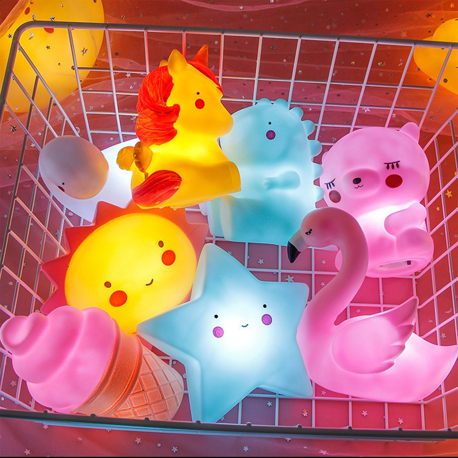Ночник-светильник MINI-TOYS настольный «Мороженое в стаканчике» розовый LED - фото 4