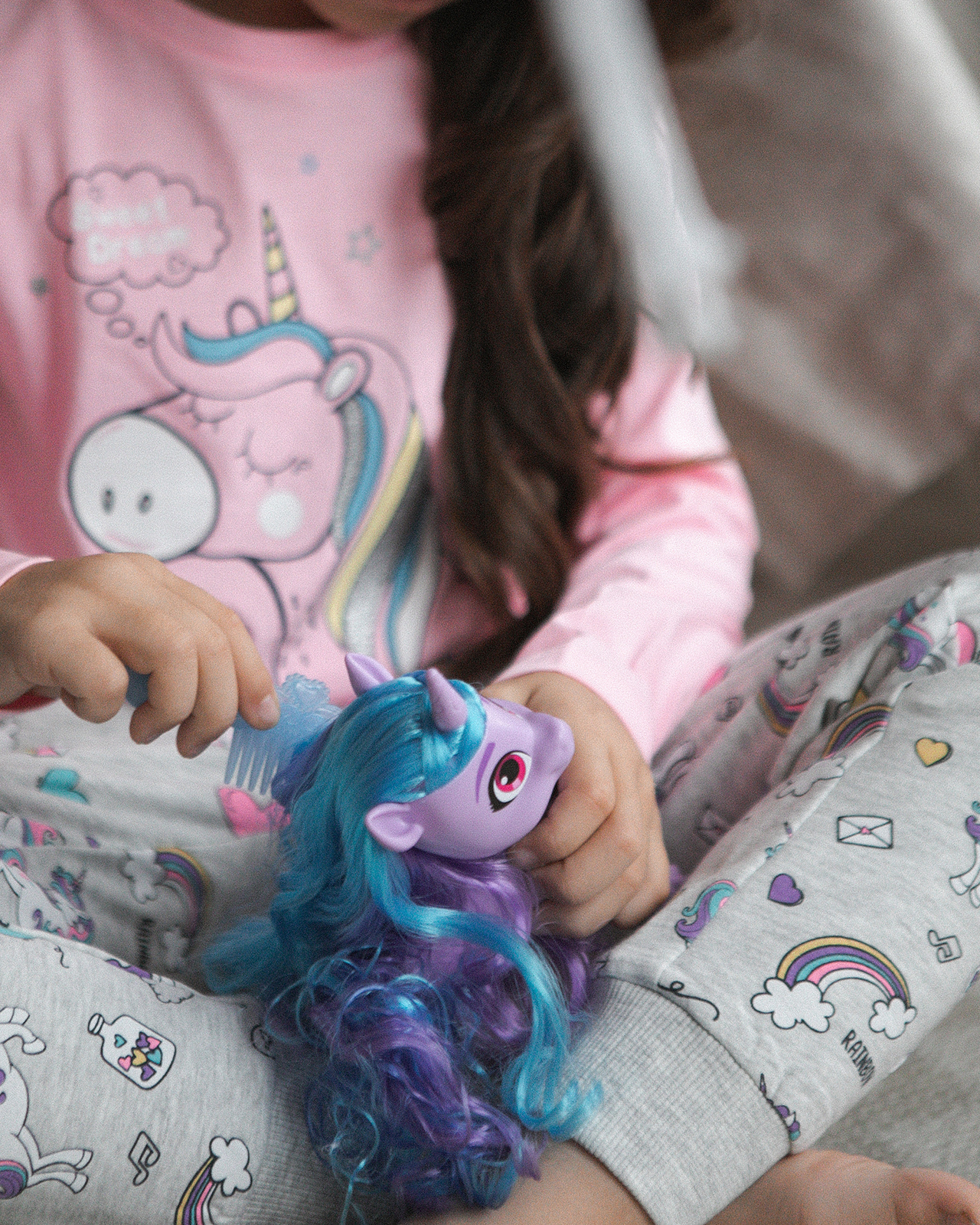 Игрушка My Little Pony Пони фильм Очаровательная Иззи F20325L0 - фото 17