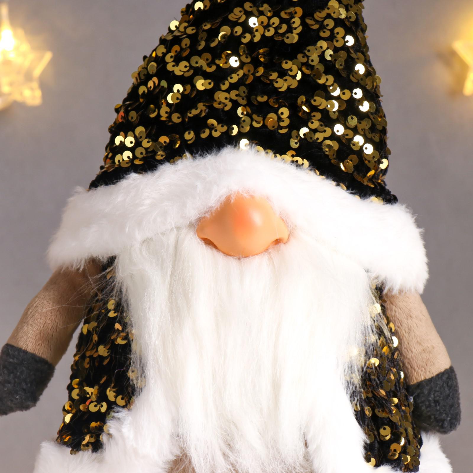 Кукла интерьерная Зимнее волшебство «Дед Мороз в золотом колпаке и жилетке с пайетками» 55х16х22 см - фото 5