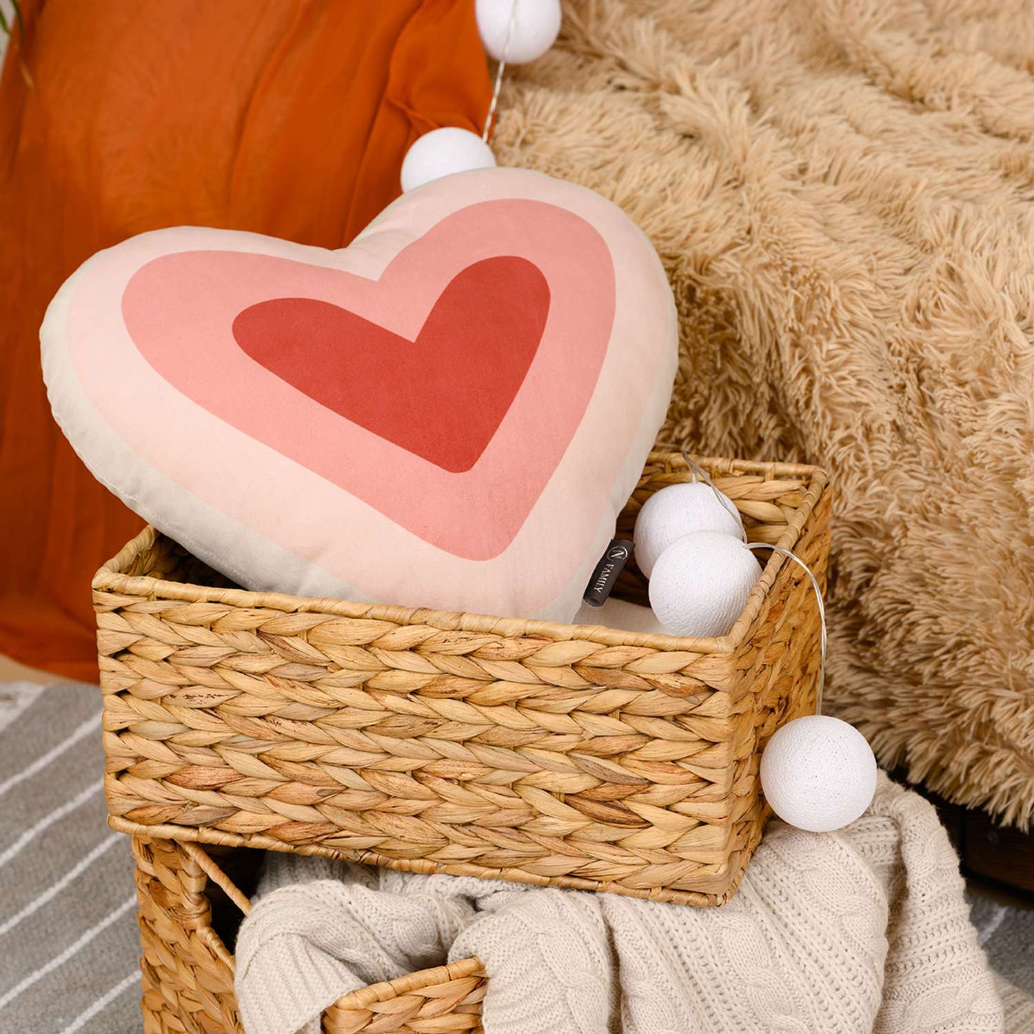 Подушка декоративная сердце N Family из коллекции единорог сердечко - фото 6