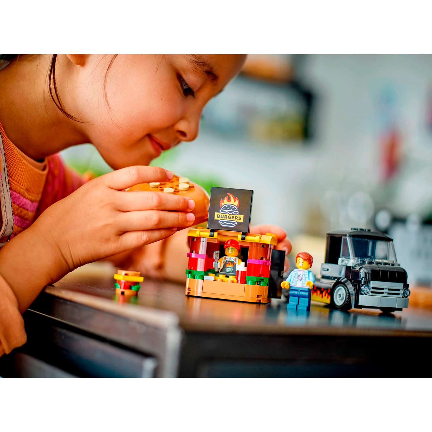 Конструктор детский LEGO City Фургон-гамбургер 60404 - фото 12