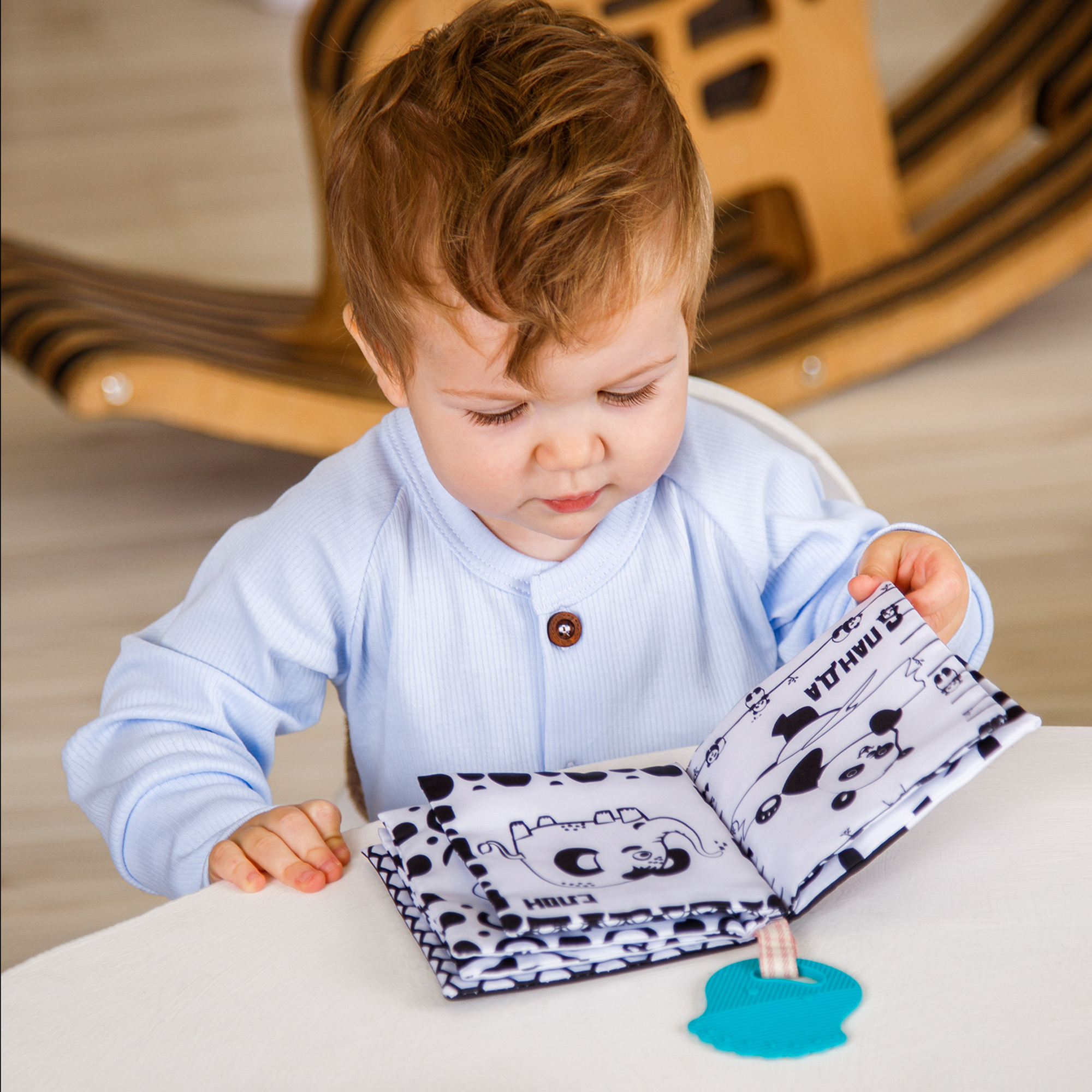 Книжка-игрушка AmaroBaby Soft Book Фигуры с грызунком - фото 10