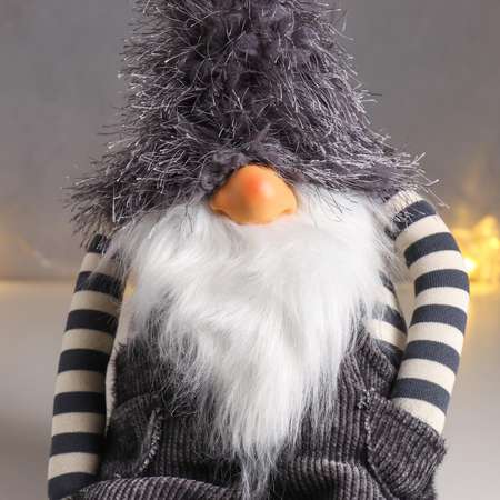 Кукла интерьерная Зимнее волшебство «Дед Мороз в сером комбинезоне и колпаке-травке» 60х18х23 см
