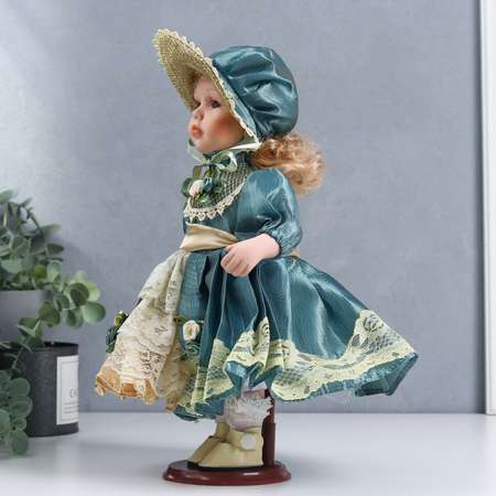 Кукла коллекционная Зимнее волшебство керамика «Танечка в платье цвета морской волны и чепчике» 30 см