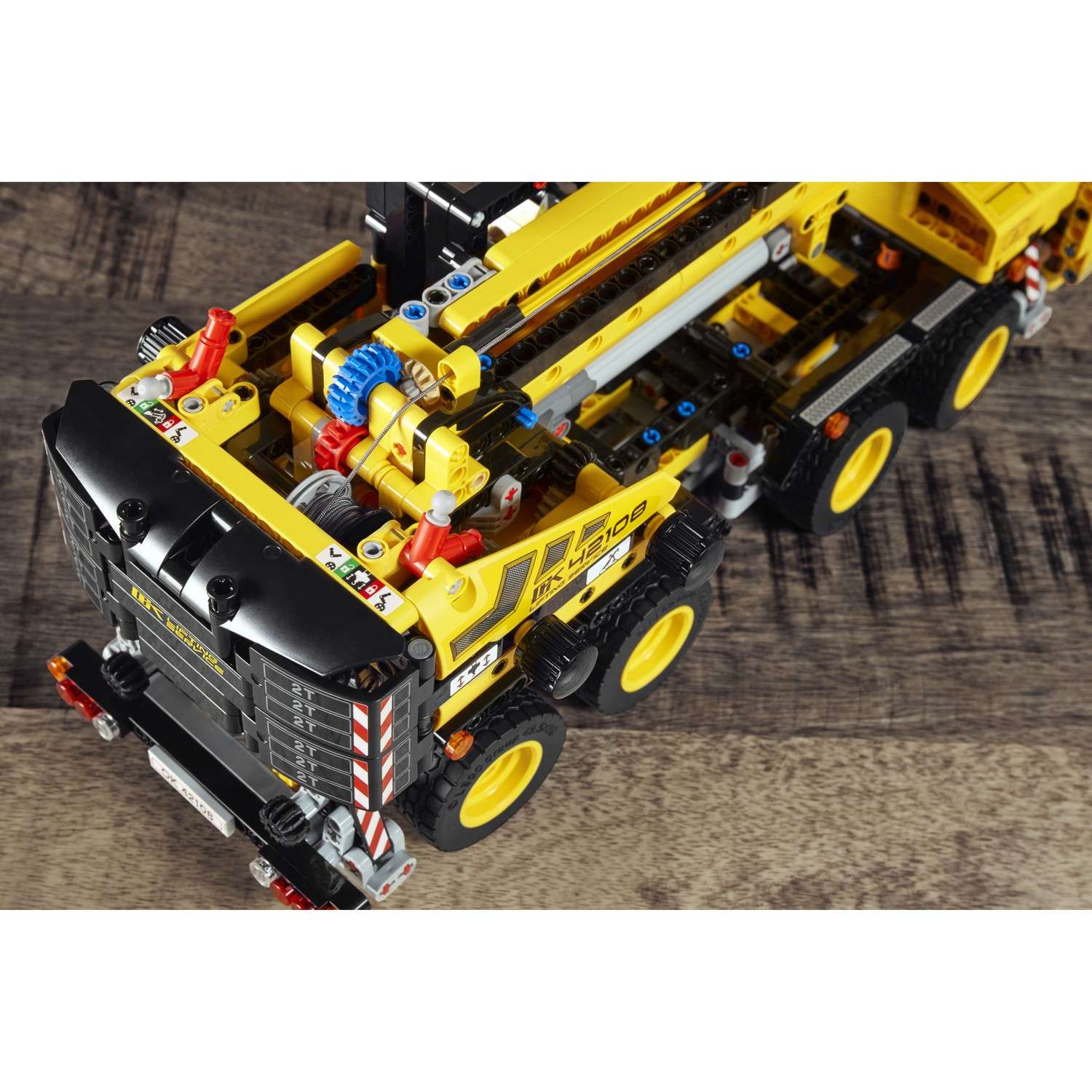Конструктор LEGO Technic Мобильный кран 42108 - фото 20