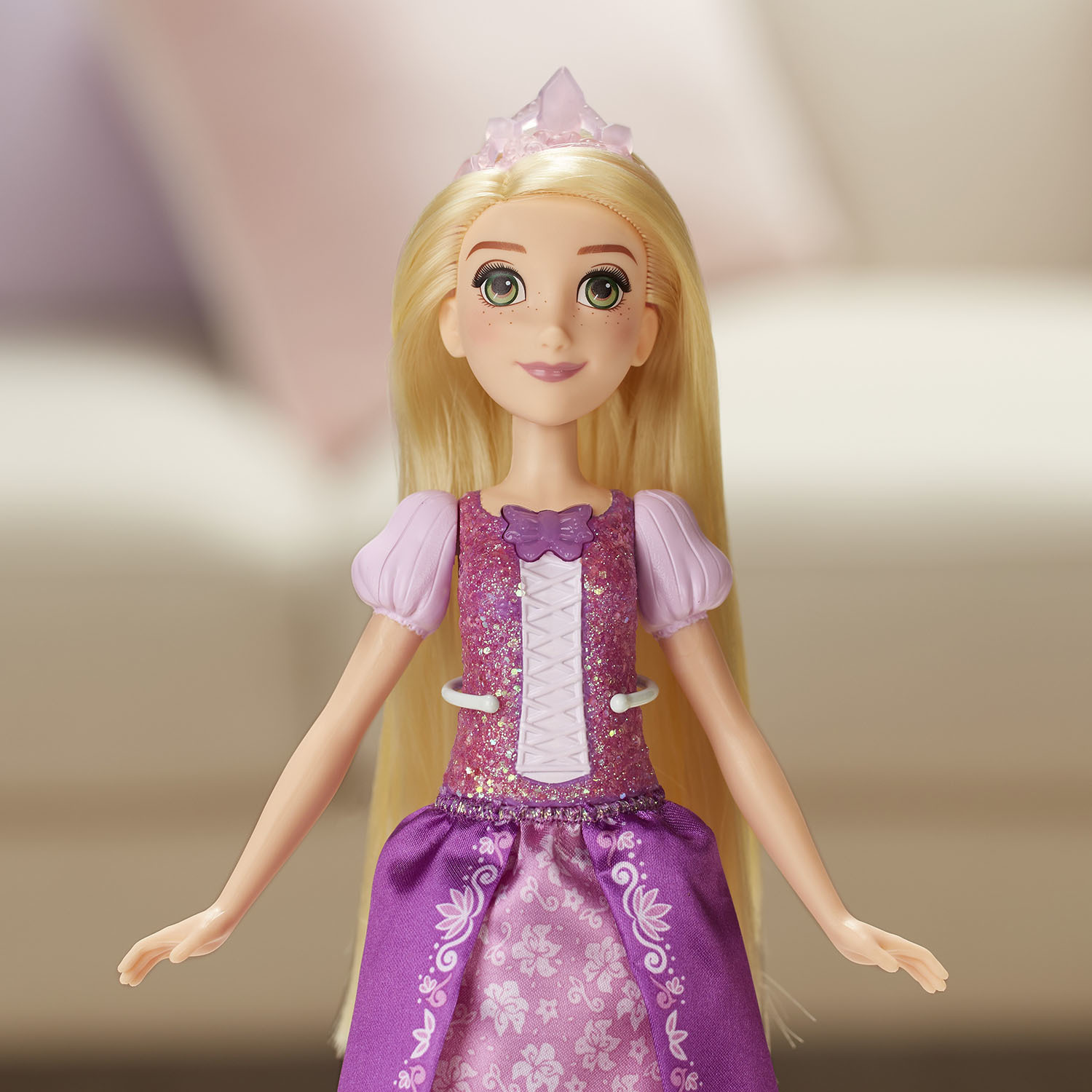 Кукла Disney Princess Hasbro Рапунцель поющая E3149EU4 купить по цене 799 ₽  в интернет-магазине Детский мир