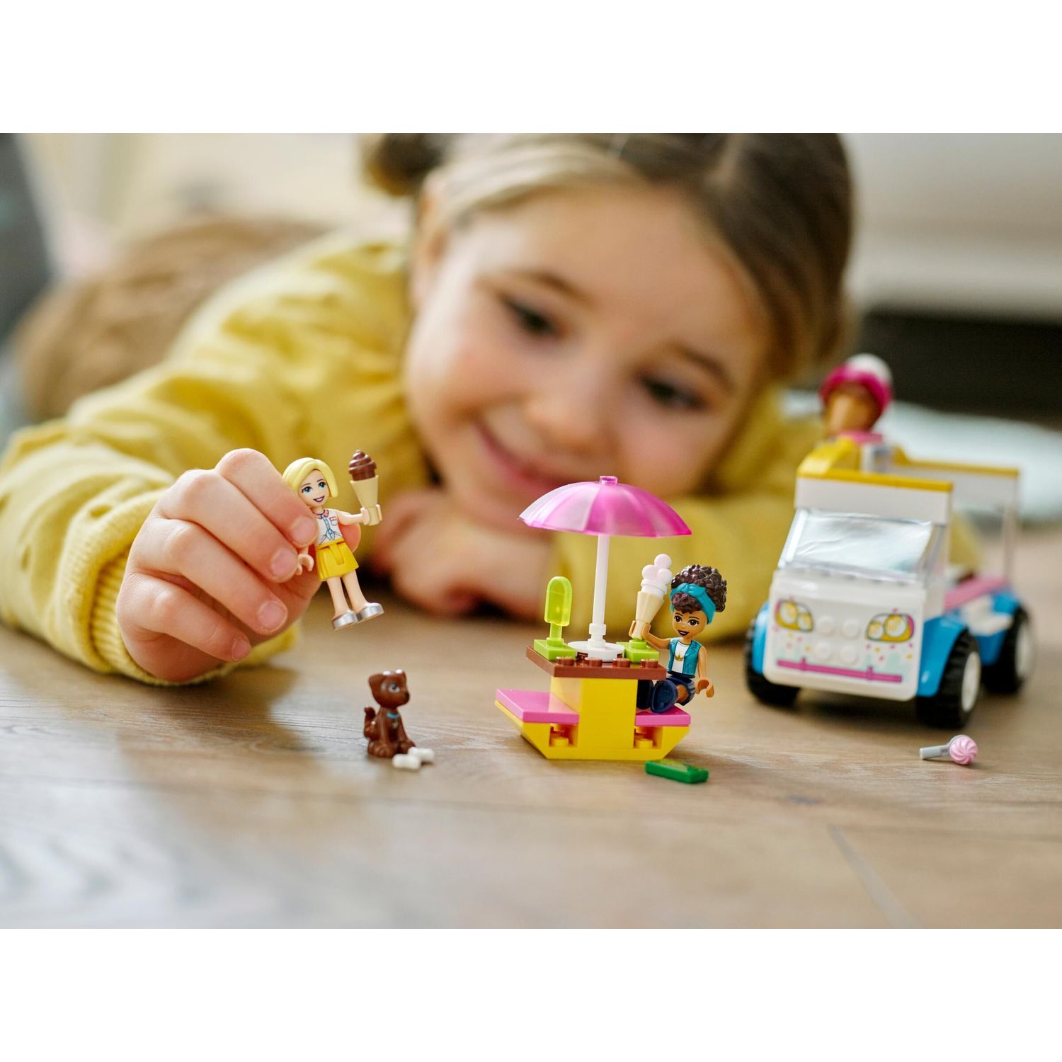 Конструктор LEGO Friends Ice-Cream Truck 41715 - фото 7