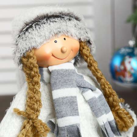 Кукла интерьерная Зимнее волшебство «Девочка в белом платье и полосатом шарфике» 46 см