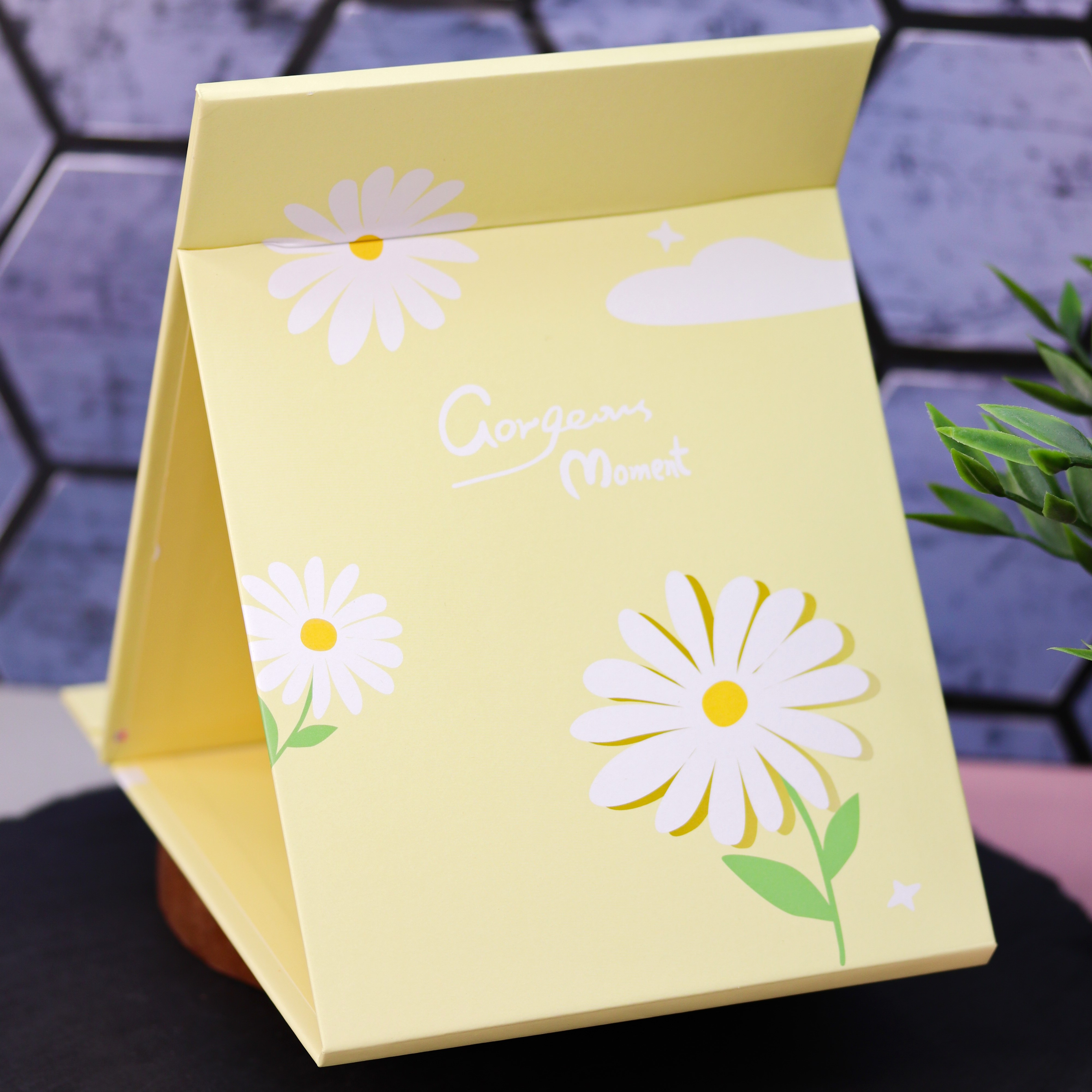 Зеркало настольное для макияжа iLikeGift Gorgeous moment yellow - фото 2