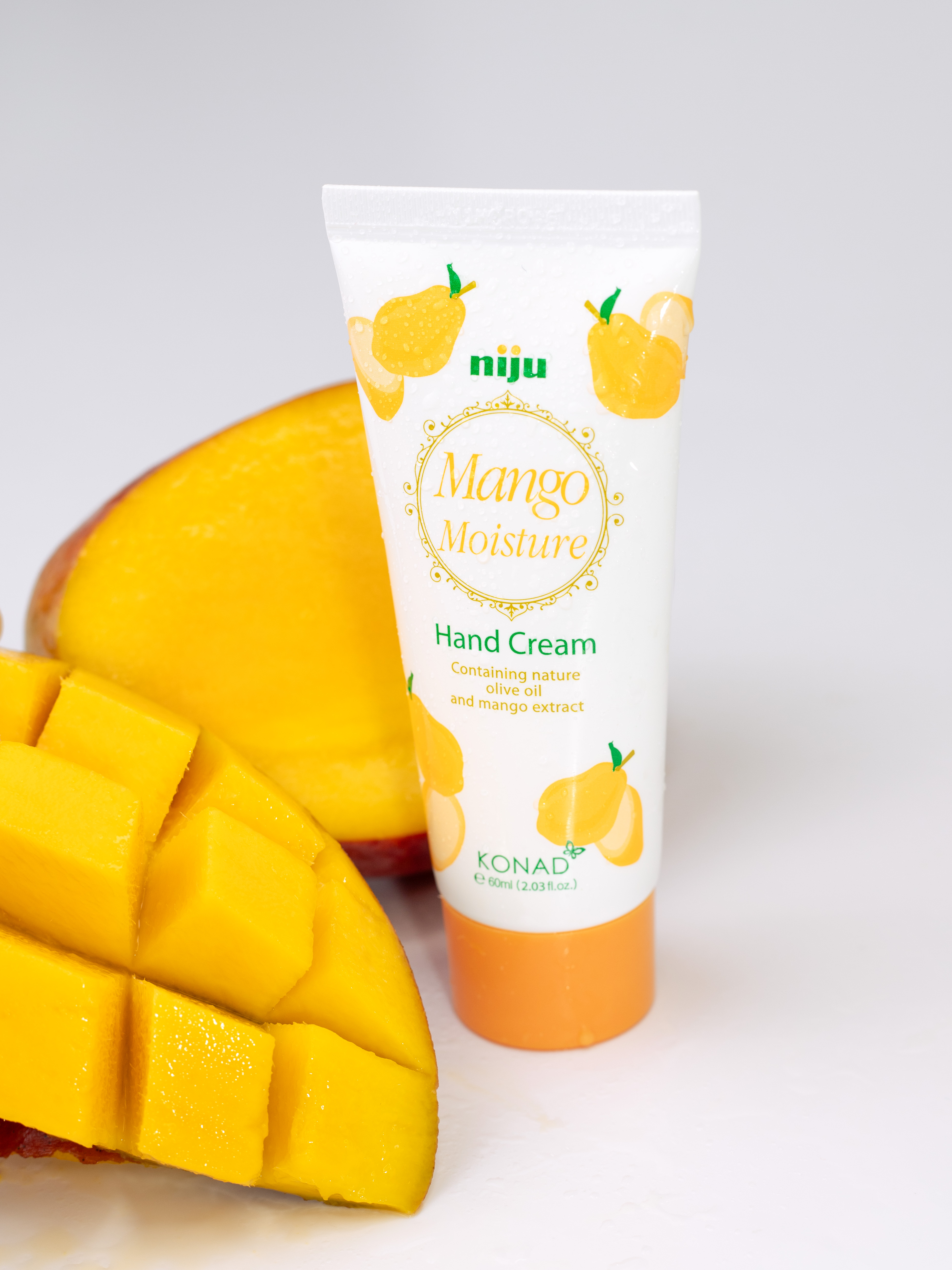 Увлажняющий крем для рук Konad niju Moisture hand cream Mango с экстрактом манго - фото 2