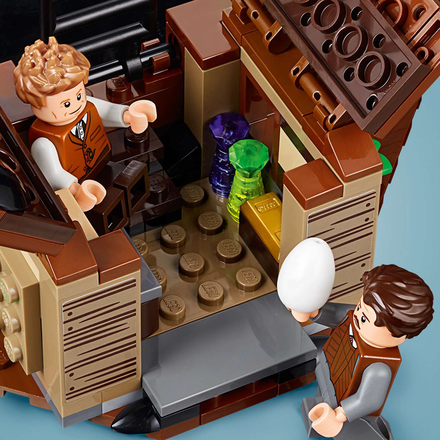 Конструктор LEGO Harry Potter 75952 чемодан Ньюта Саламандера