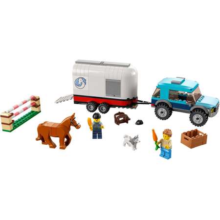 Конструктор LEGO City Машина с прицепом для лошади 60327