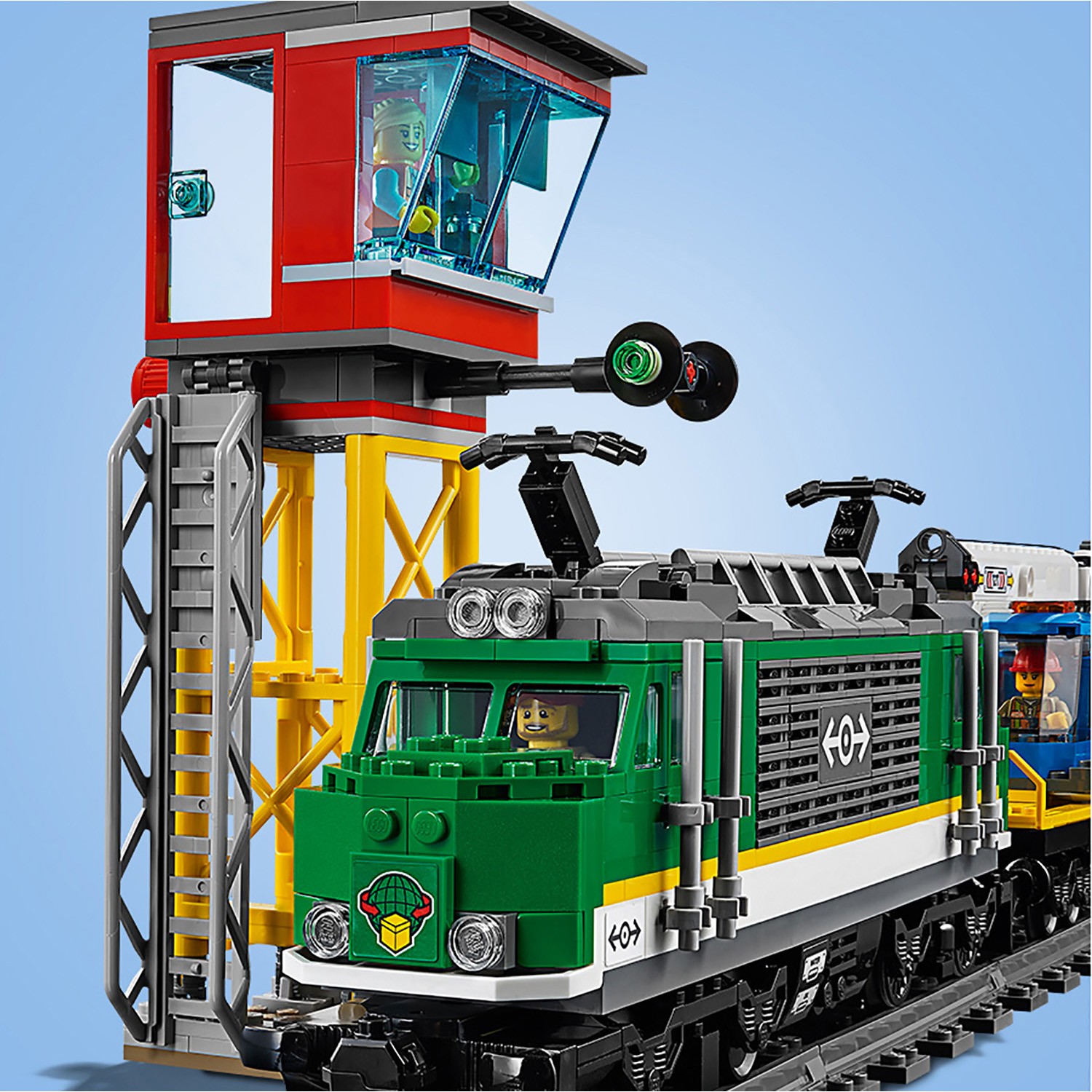 Конструктор LEGO City Trains Товарный поезд 60198 купить по цене 17999 ₽ в  интернет-магазине Детский мир