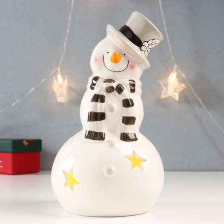 Сувенир Sima-Land керамика свет «Снеговик в бежевом цилиндре и полосатом шарфе» 22х12 5х12 5 см