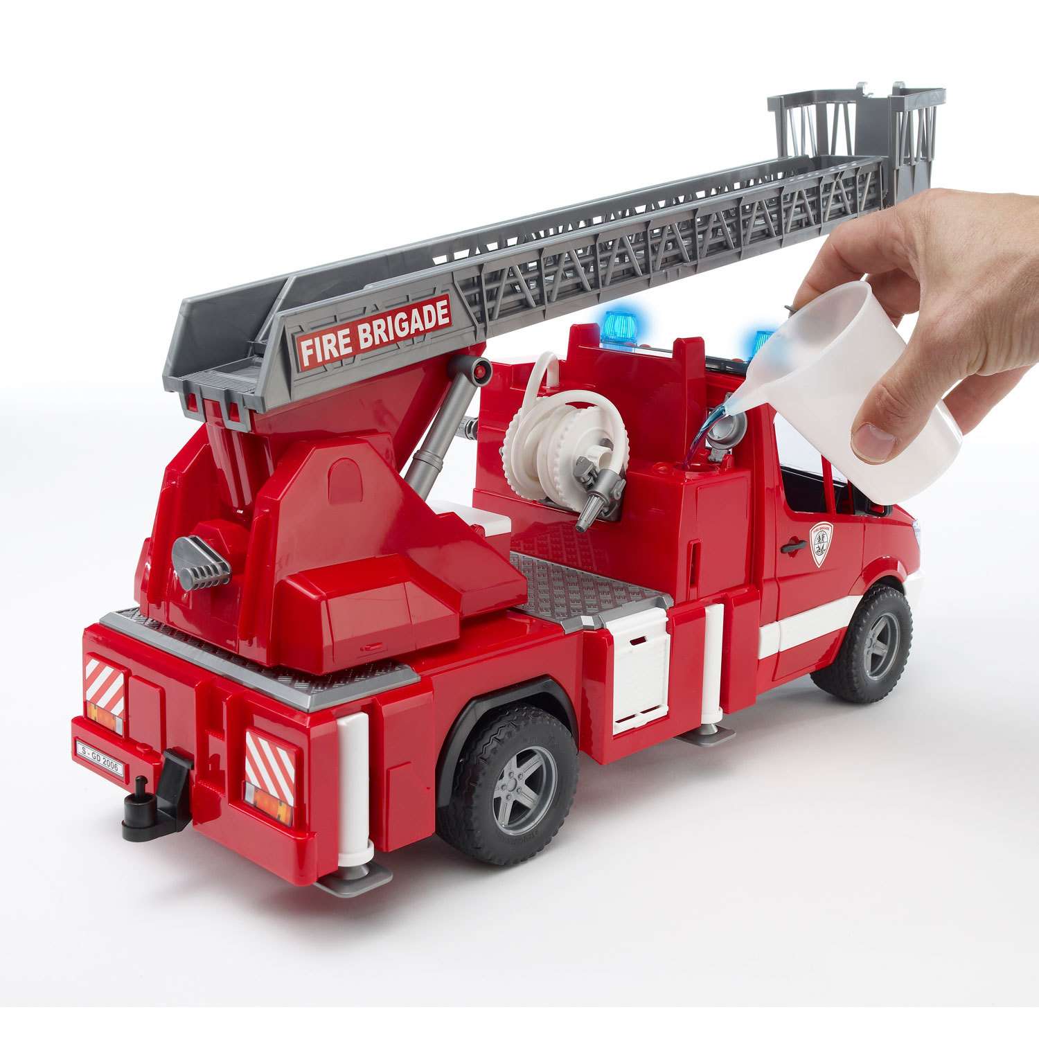 Пожарная машина Bruder MB Sprinter со светом и звуком 1:16 02-532 - фото 6