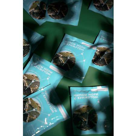 Чипсы из водорослей Нори Tamaki сушеных прессованных с кунжутом 10 шт