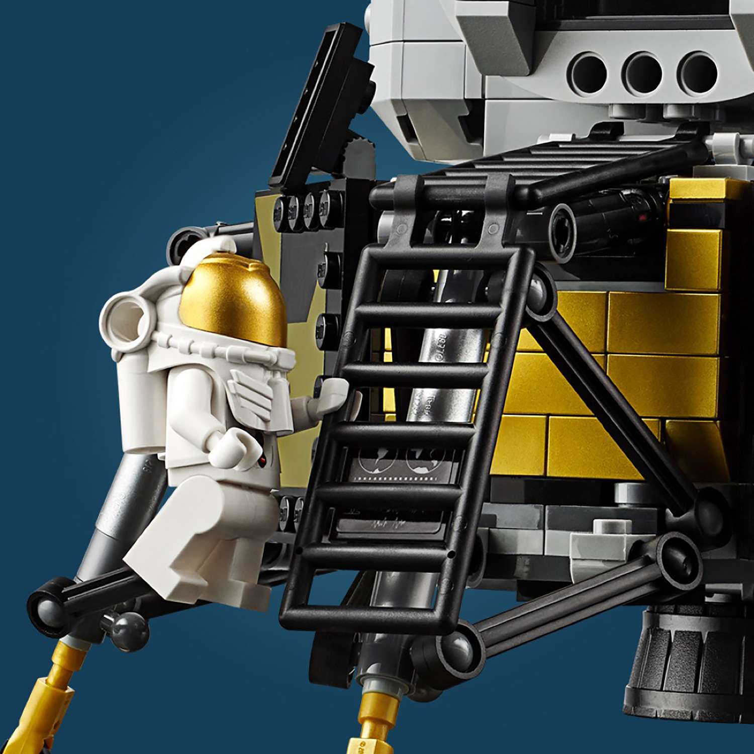 Конструктор LEGO Creator Expert Лунный модуль корабля Апполон 11 НАСА 10266 - фото 14