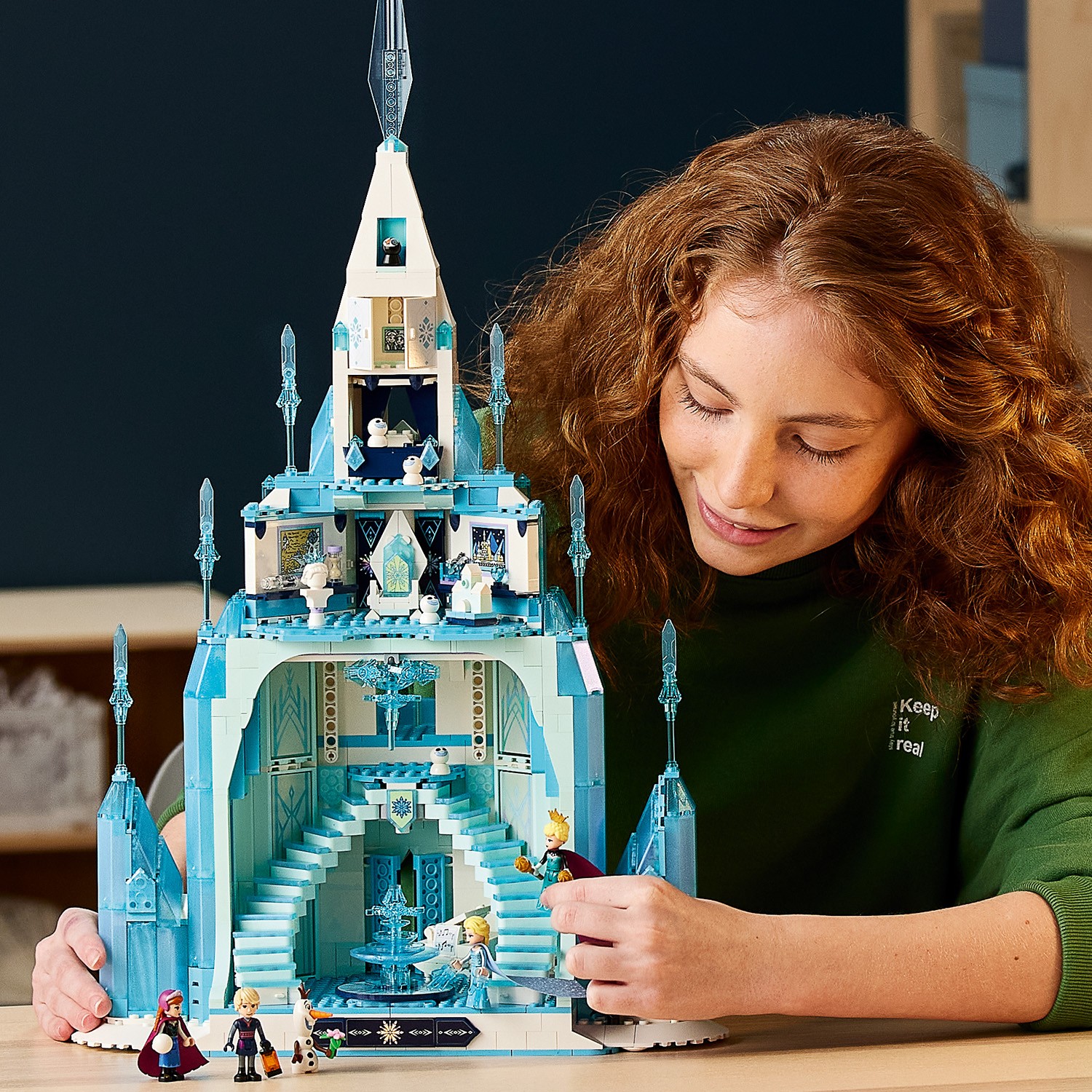 Конструктор LEGO Disney Princess Ледяной замок 43197 - фото 13