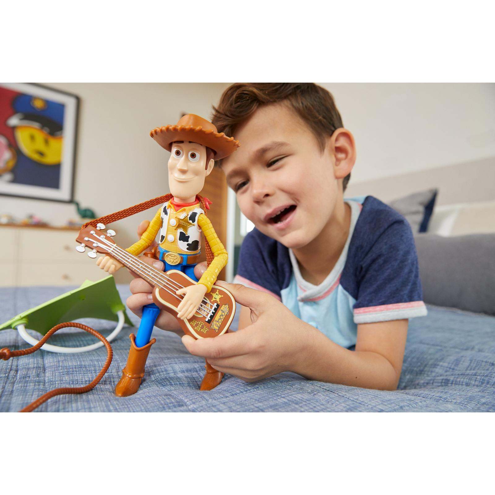 Фигурка Toy Story Вуди с аксессуарами GJH47 - фото 14