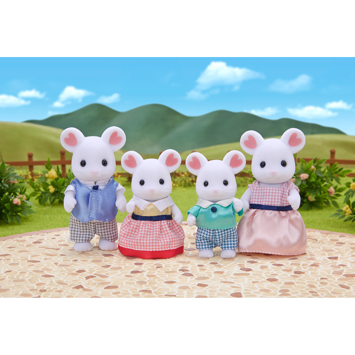 Набор Sylvanian Families Семья зефирных мышек 5308 купить по цене 2149 ₽ в  интернет-магазине Детский мир