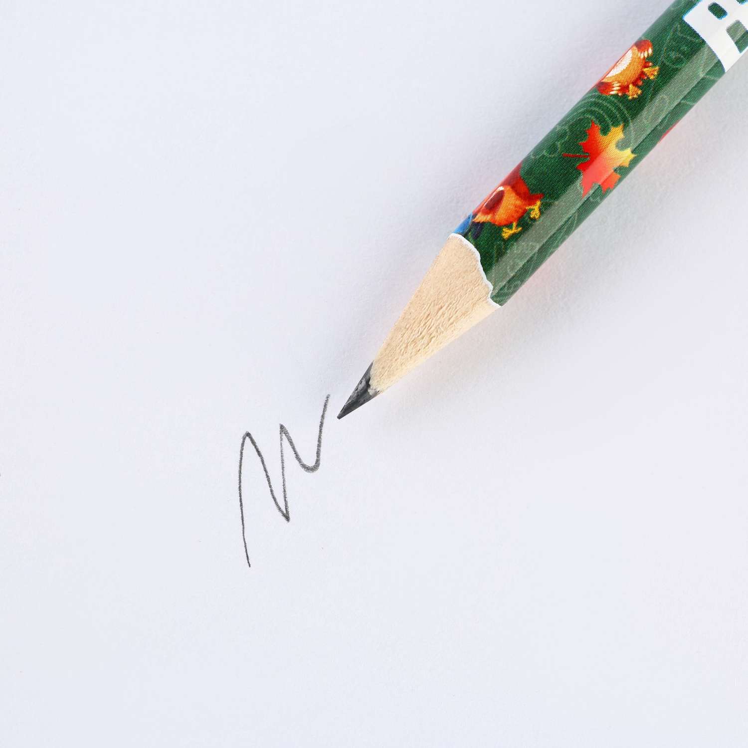 Подарочный набор на выпускной ArtFox «Больших успехов на пути» блокнотластик 2 карандаша HB значок линейка - фото 13