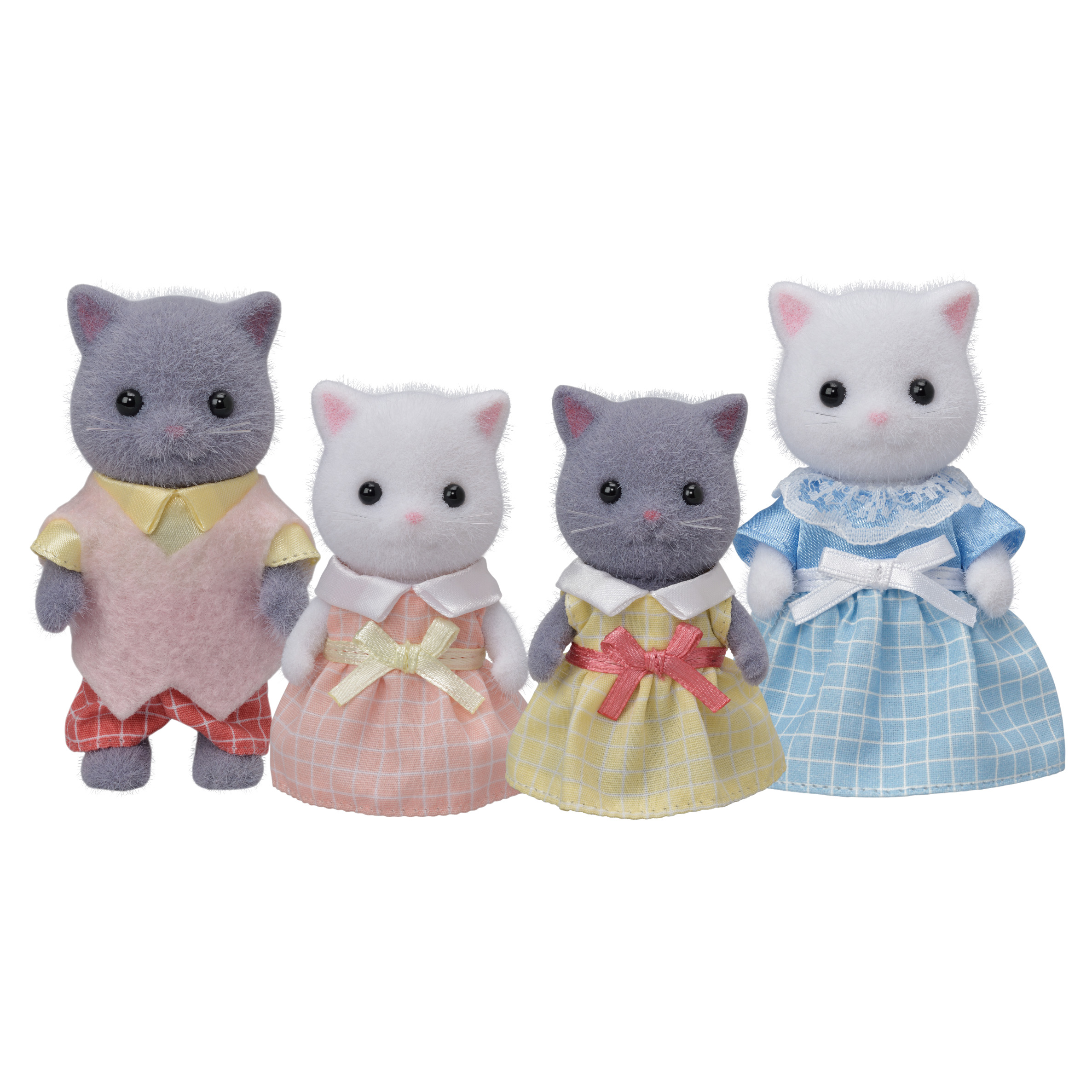 Набор Sylvanian Families Семья персидских котов 5455 купить по цене 2699 ₽  в интернет-магазине Детский мир