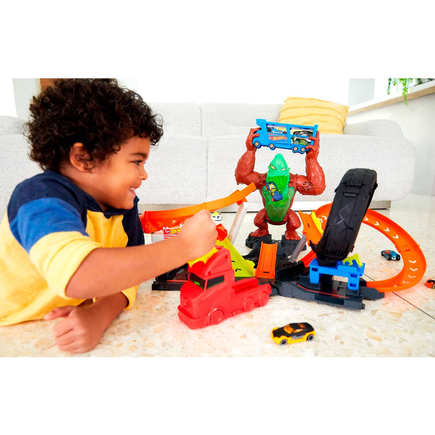 Hot wheels сити атака бешеной гориллы. Игрушки hot Wheels Gorilla. Hot Wheels Toxic Gorilla