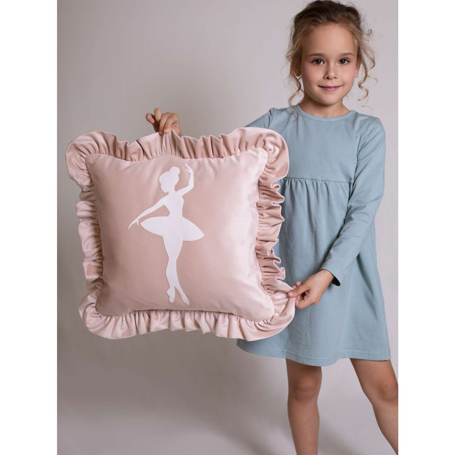Подушка декоративная детская Мишель Балерина цвет розовая пудра - фото 6