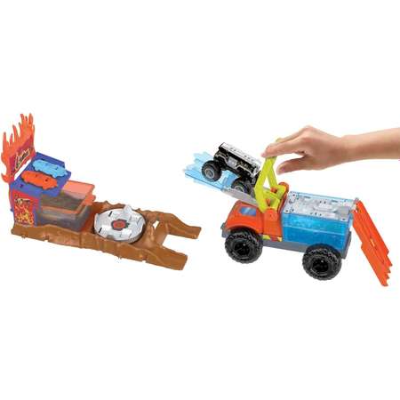 Набор игровой Hot Wheels Monster Trucks Arena World 5-Alarm Rescue Action HPN73