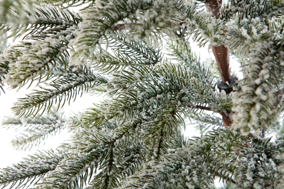 Искусственная елка Crystal Trees Больери в снегу 150 см. - фото 5