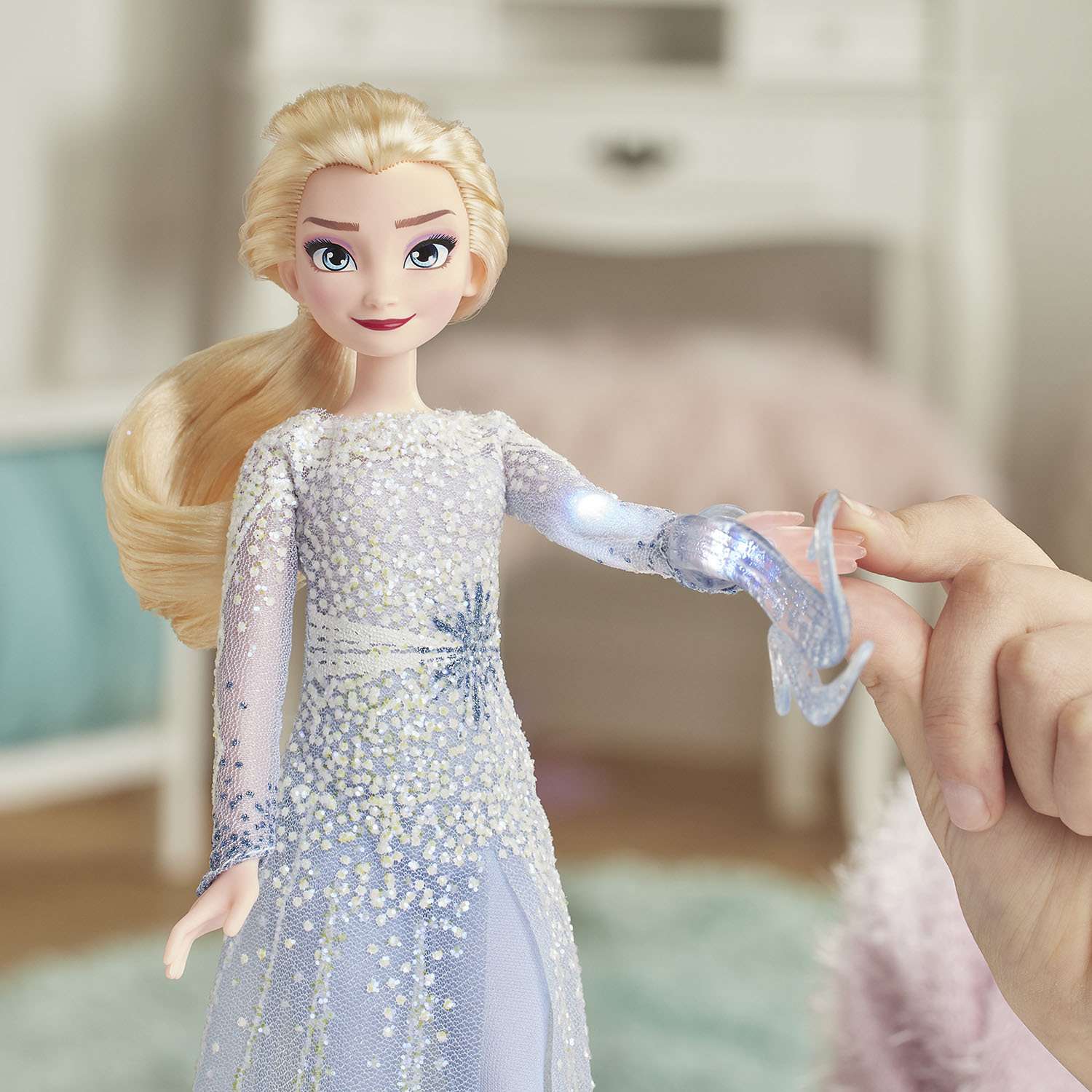 Кукла Disney Princess Hasbro Холодное сердце 2 Эльза интерактивная E8569EU4 E8569EU4 - фото 3