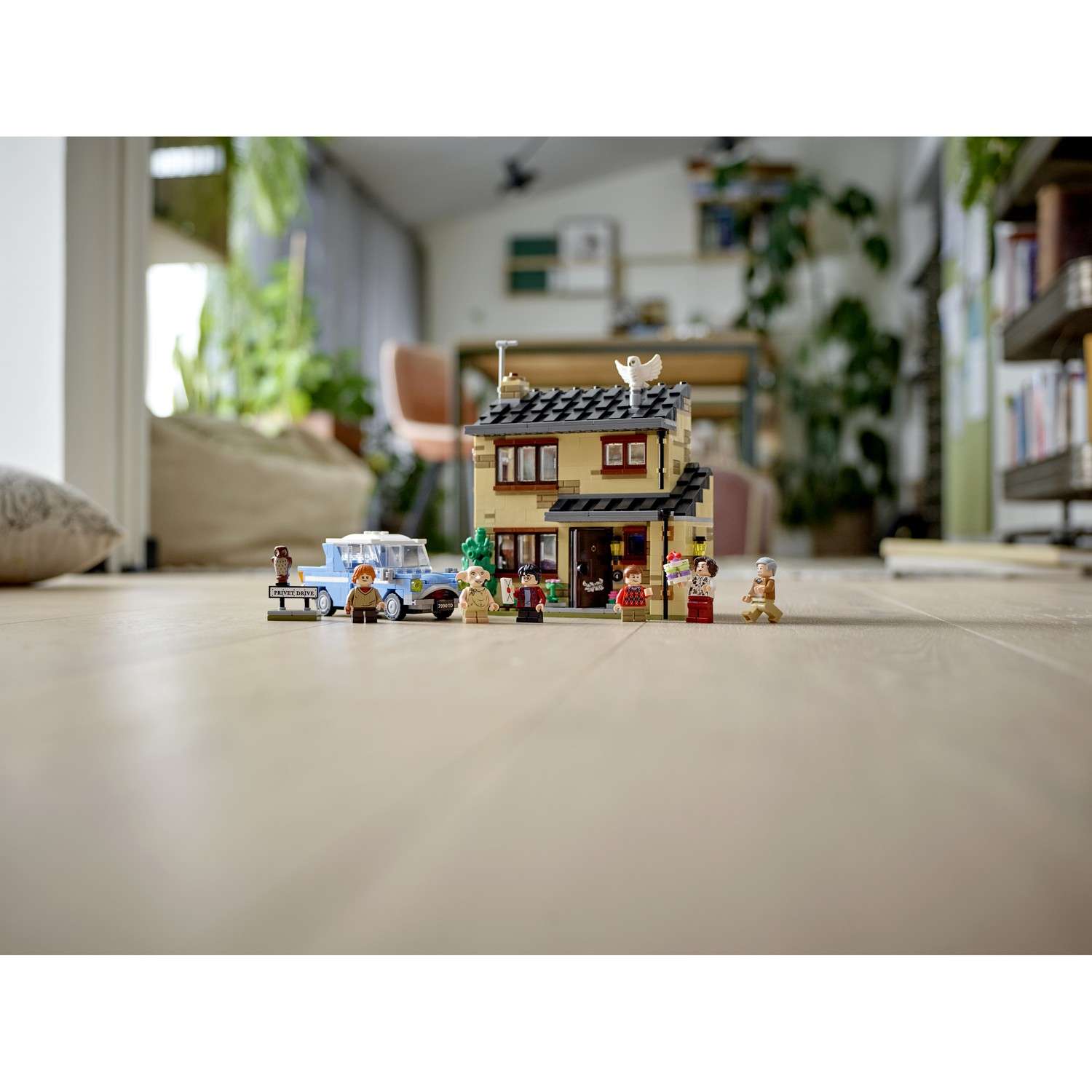 Конструктор LEGO Harry Potter Тисовая улица дом 4 75968 - фото 14