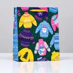Пакет Sima-Land подарочный «Тёплый свитер» 26×32×12 см