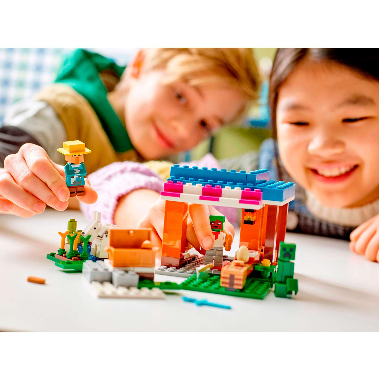 Конструктор детский LEGO Minecraft Пекарня 21184 - фото 11