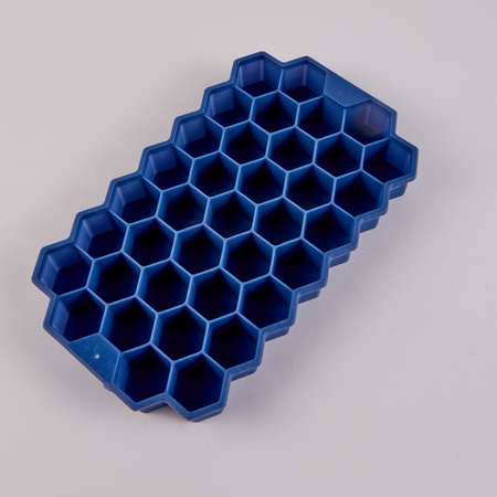 Форма для льда Выручалочка силиконовая Соты 37 ячеек синяя