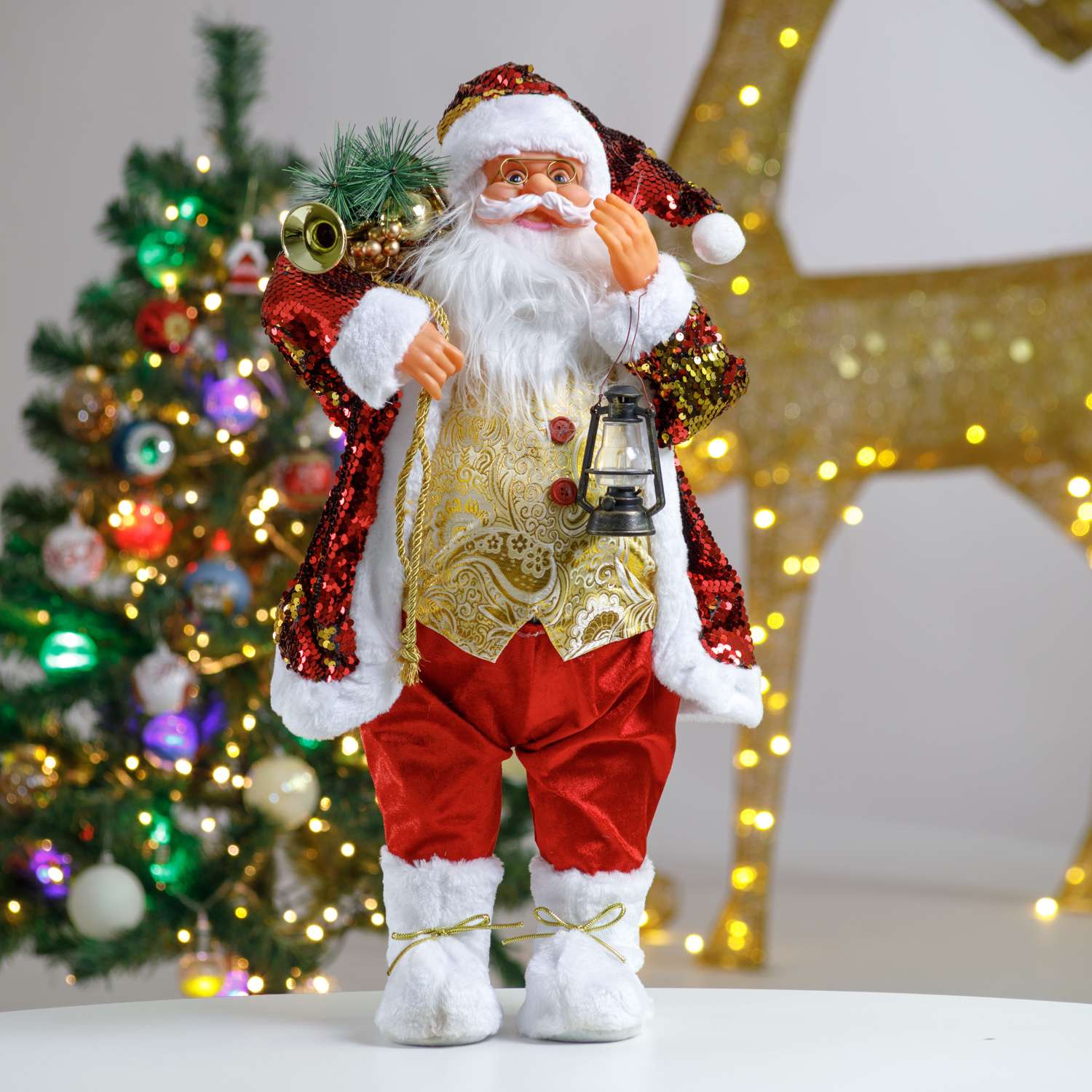 Фигура декоративная BABY STYLE Дед Мороз с пайетками в золотом жилете с фонариком в руке 60 см - фото 1