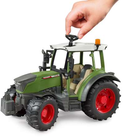 Трактор Bruder Fendt Vario 211 02-180