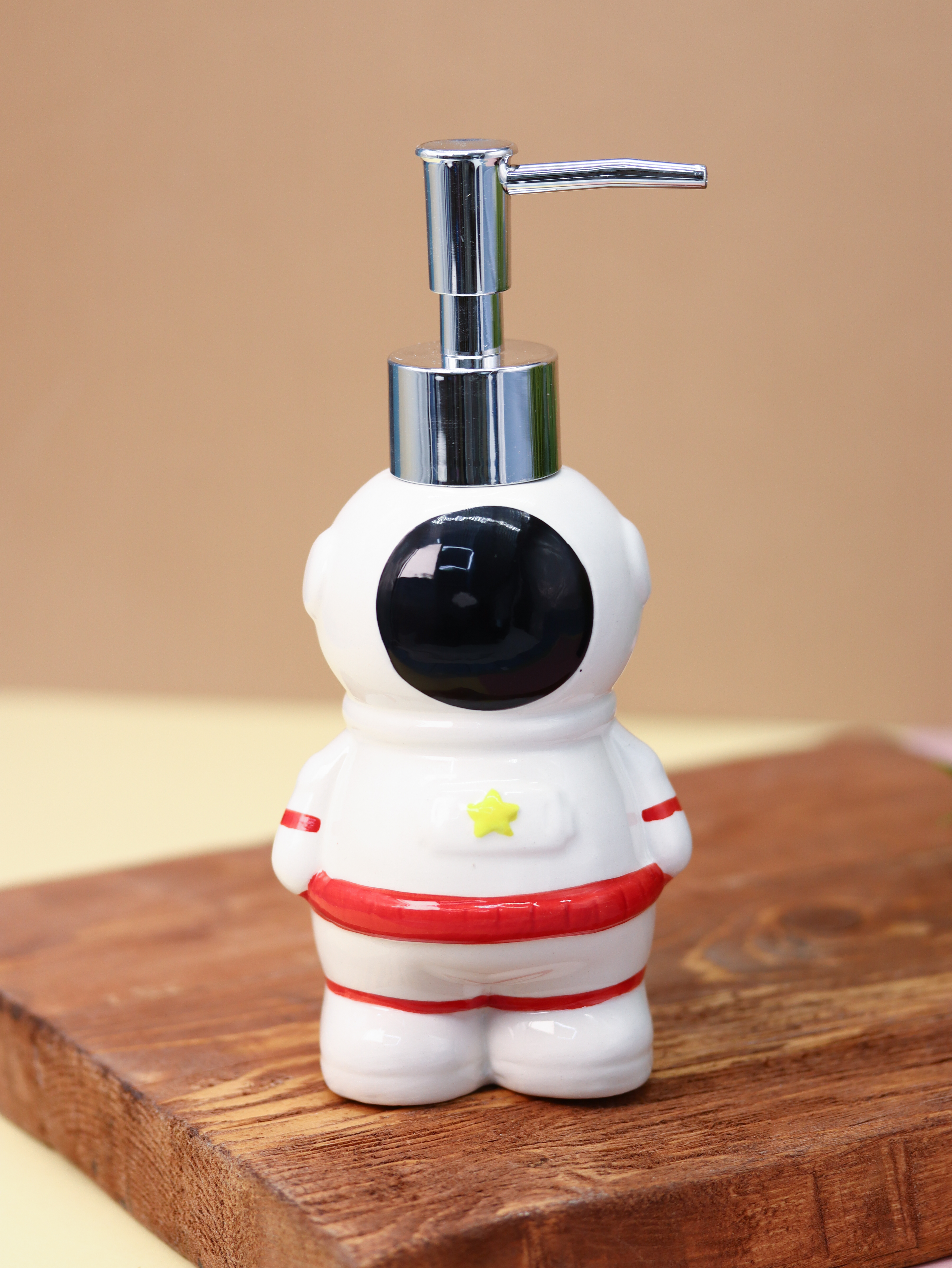 Дозатор керамический iLikeGift Astronaut для жидкого мыла - фото 1