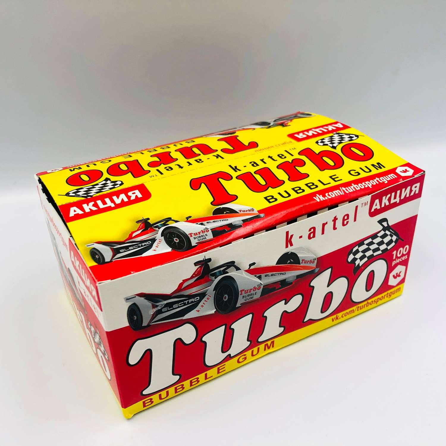 Жевательная резинка Turbo Турбо Блок 100 шт по 4.5 гр с наклейками-картинками машин и их техническим описанием - фото 1
