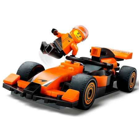 Конструктор детский LEGO City Гонщик F1